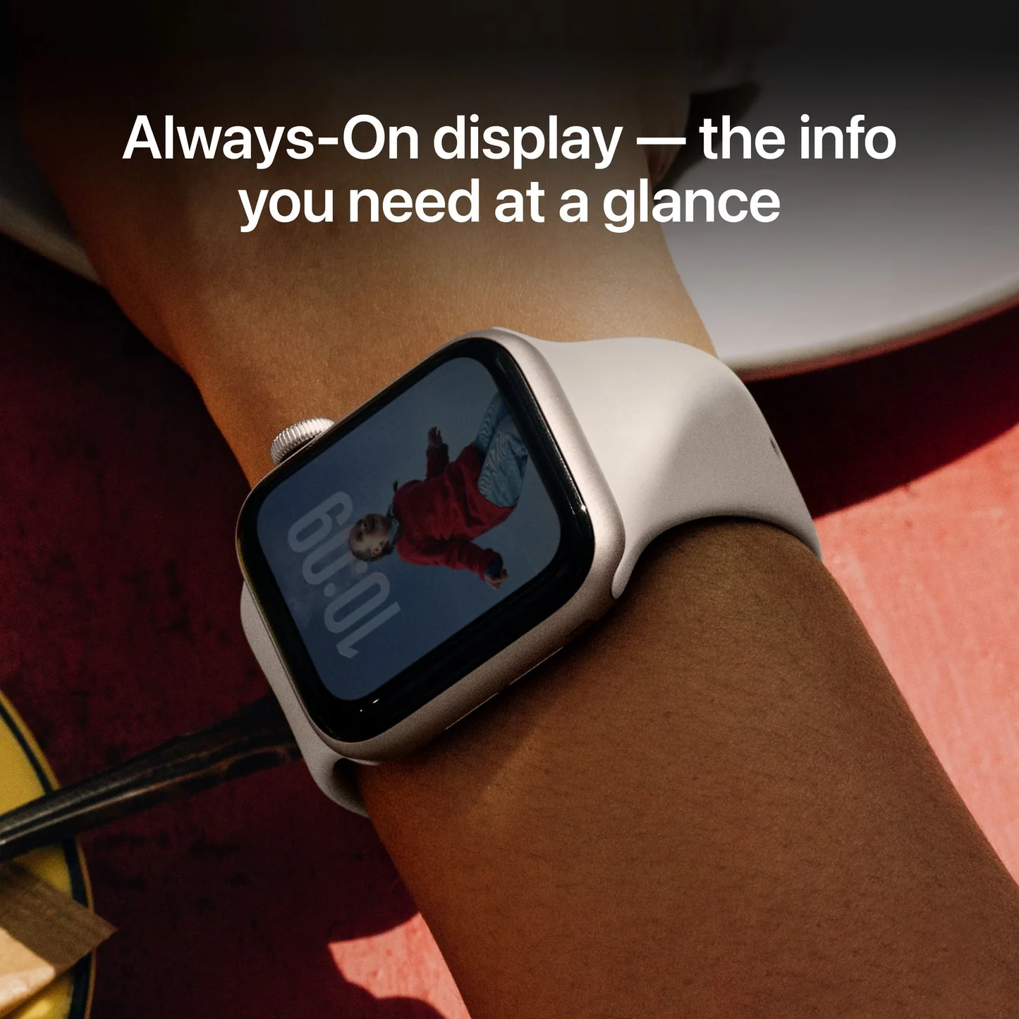 Apple Watch SE 3 GPS 44mm, Starlight Aluminium Case with Starlight Sport Band, M/L - Image 5