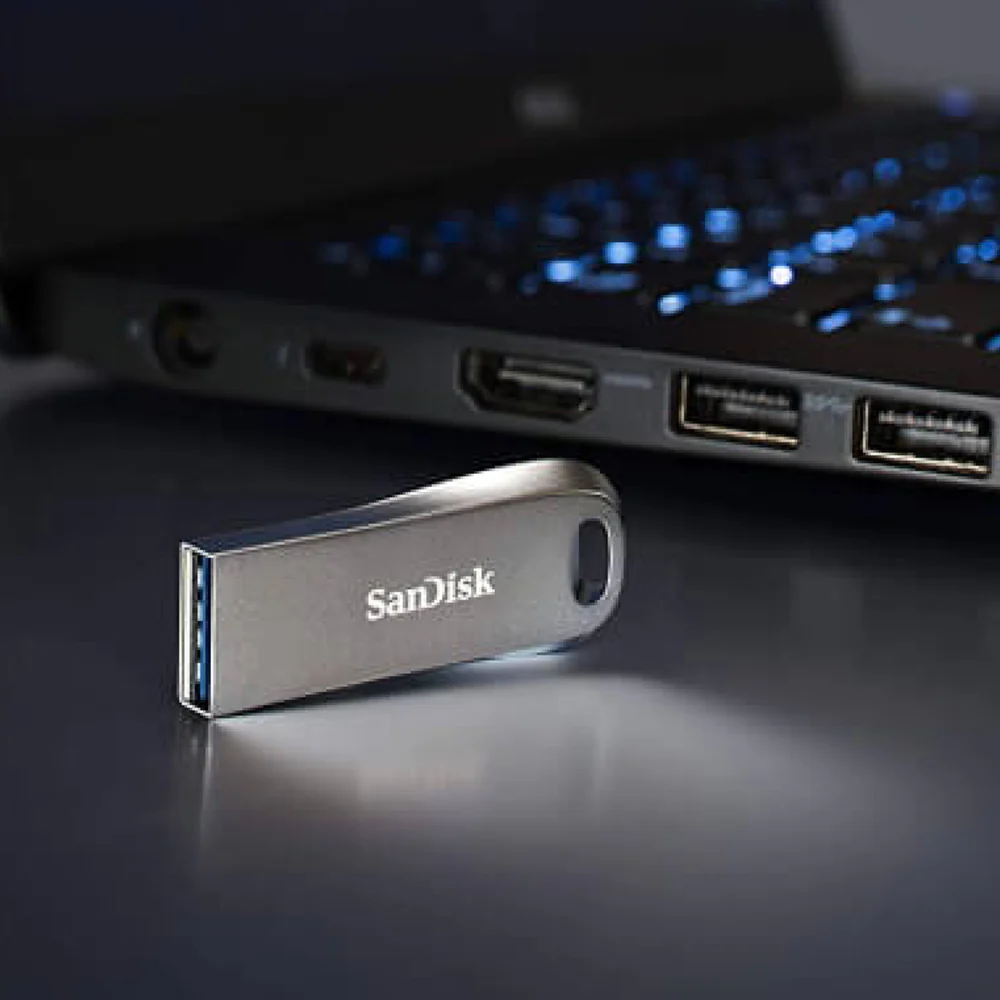 SanDisk Ultra Luxe Flash Drive 256GB Silver - Image 5